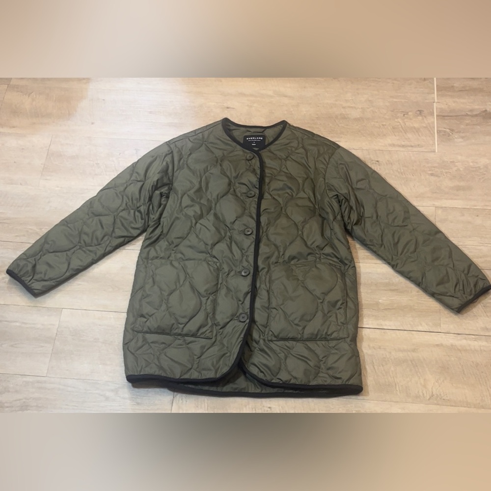 Everlane Women’s The Renew Quilted Mid-Length Liner Jacket Size Small - Picture 2 of 7